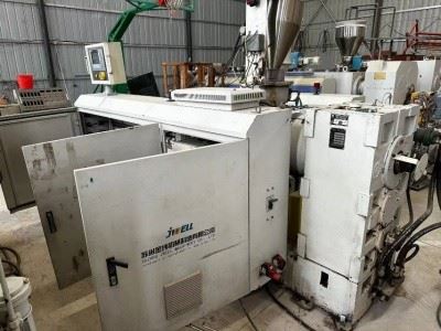 Jinwei Hdpe Three-layer Co-extrusion Production Line